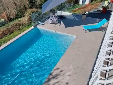 villa 173 m2 avec piscine