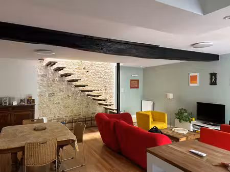 location appartement 3 pièces  84.15m²  rochefort