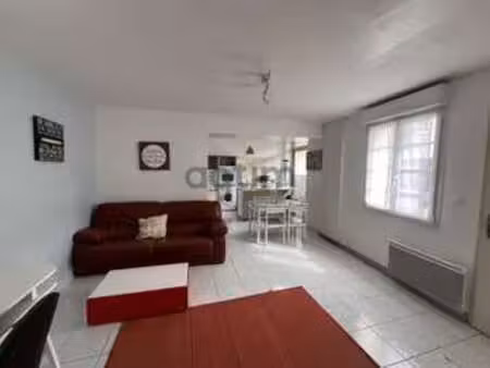 vente appartement 2 pièces à la roche-sur-yon (85000) : à vendre 2 pièces / 39m² la roche-