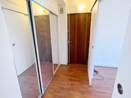 location appartement 3 pièces  54.19m²  massy