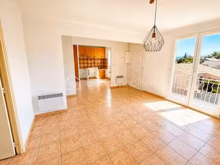 appartement de 54 01 m² à chateauneuf-les-martigues