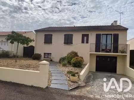 maison à aizenay (85190)