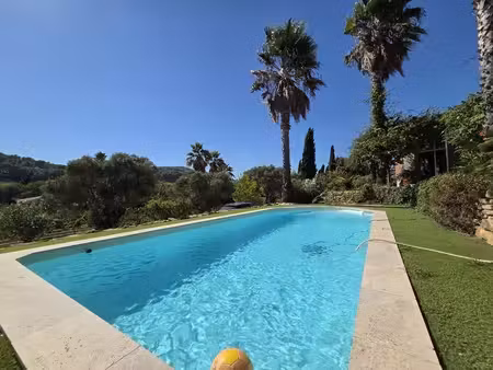 maison 6 pièces - 136 m²