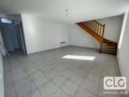 location appartement 3 pièces à elliant (29370) : à louer 3 pièces / 50m² elliant