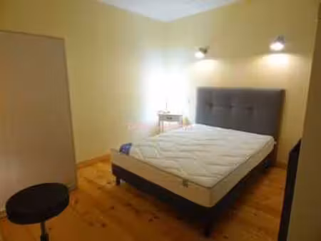 location appartement t1 à quimperlé (29300) : à louer t1 / 37m² quimperlé