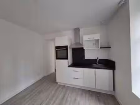 location appartement 2 pièces meublé à saint-aubin-du-cormier (35140) : à louer 2 pièces m