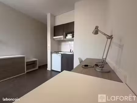 studio 1 pièce 19 m²