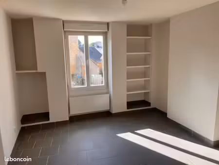 appartement à louer très bon état environ 30m2
