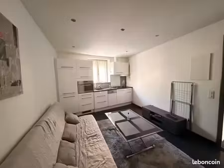 à louer – appartement t2 de 26 5 m² à taverny disponible à partir du 1er septembre  cet ap