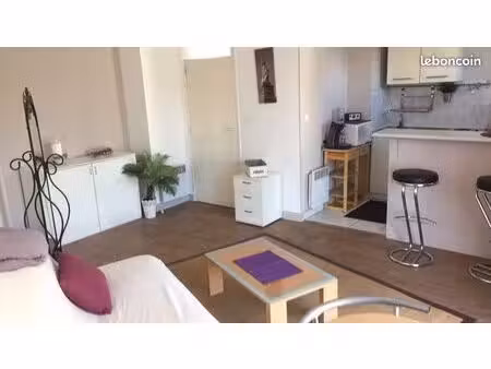 appartement t1 meublé  30m2 + parking - quartier velpeau - 530 euros cc