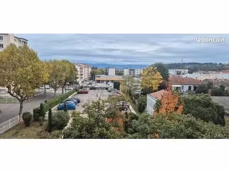 studio meublé terrasse parking