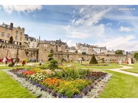 studio meublé 30 m² entièrement rénové – vannes – proche port & ubs