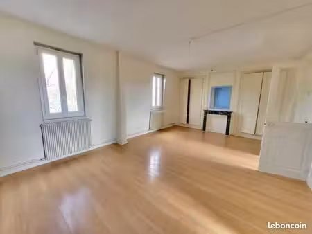appartement 2 pièces 73 m²