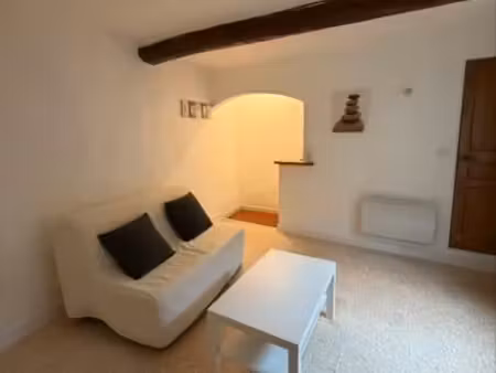 maison de ville à louer centre ancien istres