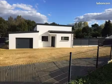 maison à louer plumelin disponible 1er octobre 2026