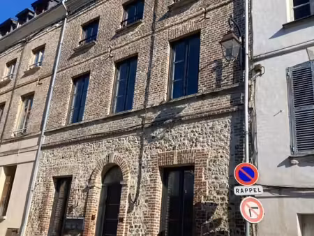 immeuble 4 pièces 69 m²