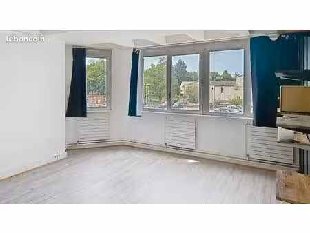 a louer bureau lumineux