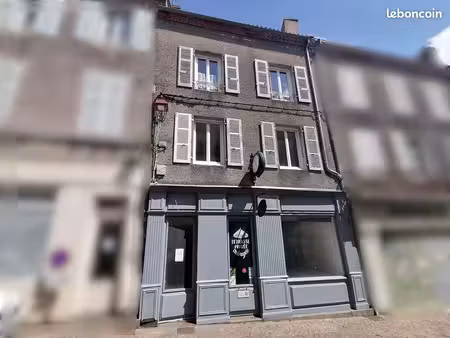 haute-vienne ? immeuble de rapport avec local commercial et appartements