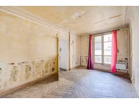 paris 18ème - rue ordener - t2 de 38 m² à fort potentiel
