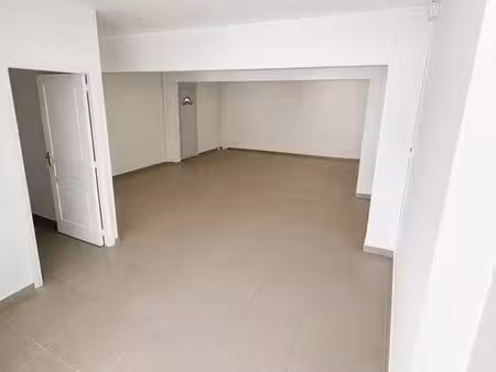 bureaux / local professionnel 81 m² – basse-terre