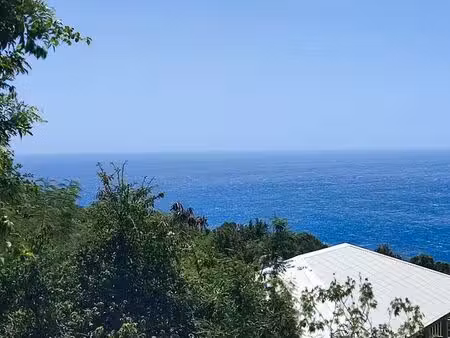 vieux fort terrain constructible de 2220 m2. 164 /m2 vue imprenable sur les saintes