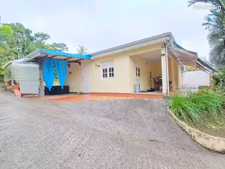 maison f4 a louer meublee  73 m² à saint-joseph 97212