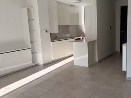 appartement t3 74 m2 très lumineux