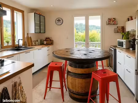maison lumineuse avec grand terrain dans un secteur prisé de naucelles -116m2