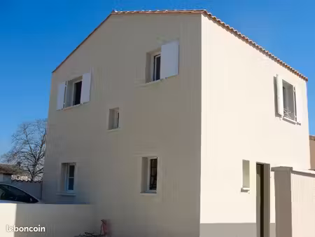 maison basse consommation au calme
