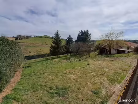terrain 1563 m² saint-flour