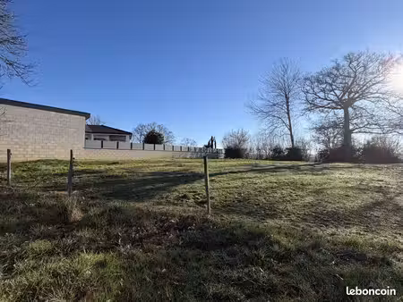 terrain à bâtir de 900 m² à sansac-de-marmiesse (15)