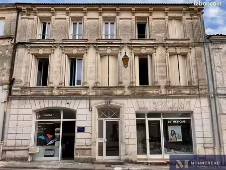immeuble 9 pièces 262 m²