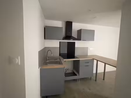 studio rénové à neuf – 30 m² – jarnac (rdc) avec parking