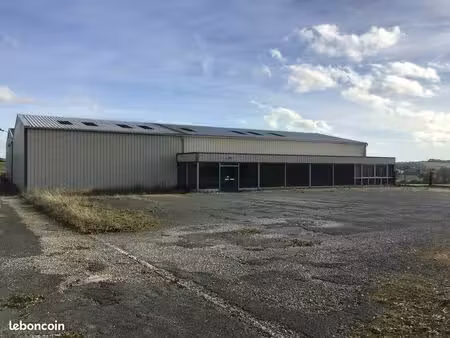 location local industriel 1200 m2