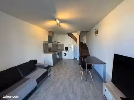appartement duplex t2 meublé 38m² - rénové récemment - proche victor hugo