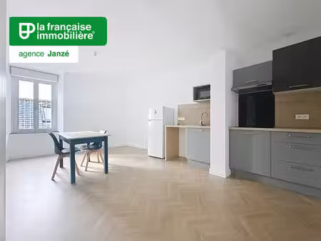 t2 en location à la guerche de bretagne entièrement refait à neuf et meublé (1er étage)