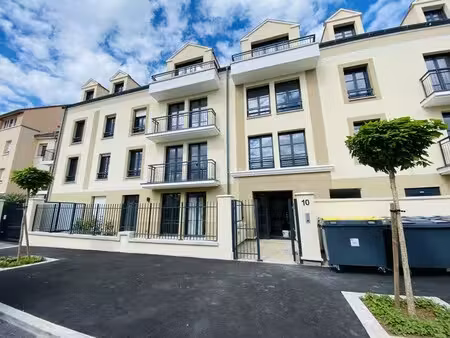 appartement t2 avec parking et jardin à limay
