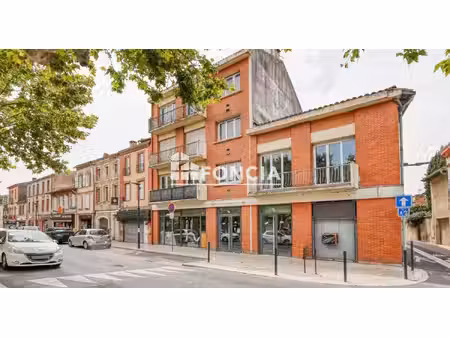 muret – t3 traversant de 70 50 m² – 2 balcons – centre-ville
