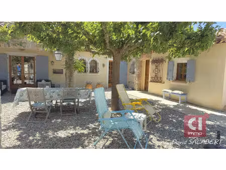 garéoult -villa familiale de 170 m² avec cinq chambres  piscine et terrain paysager