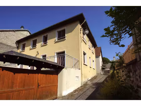 sinard  vue sur lac maison de village 170 m2 avec 2 appart