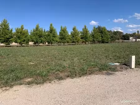 terrain à bâtir de 479 m2 au prix de 20000 à brizambourg (17)