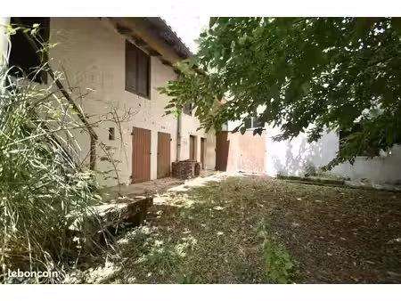 maison 5 pièces 180 m²
