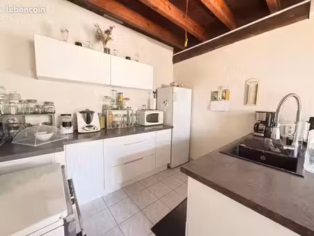 maison 5 pièces 237 m²