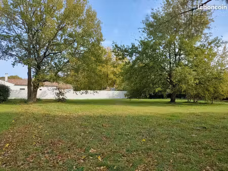 terrain 370 m² breuillet