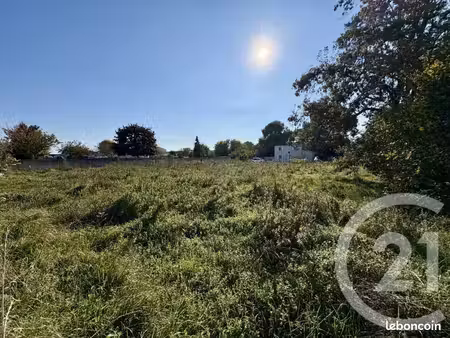 terrain 1 910 m² la clisse