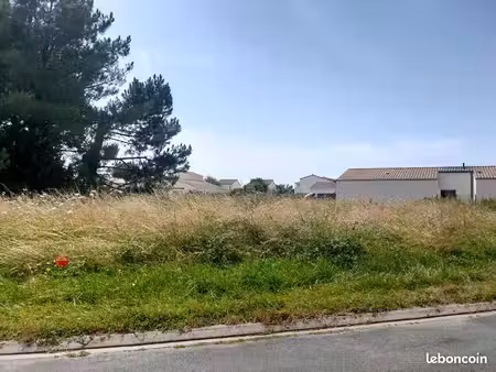 terrain 515 m² etaules