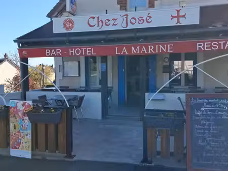 hotel restaurant