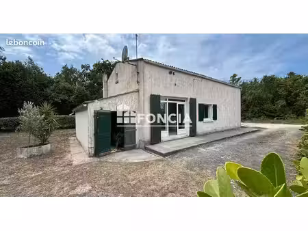 bâtiment de 85m2 niché en pleine nature à saint-pierre-d'oléron