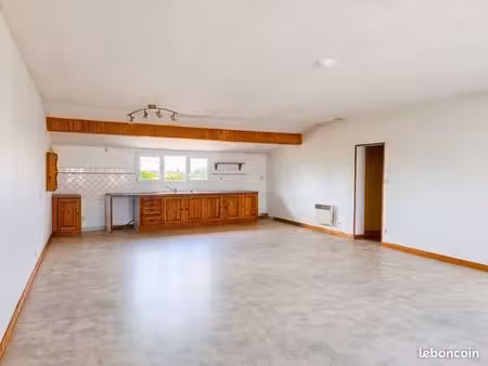 immeuble 240 m² jonzac