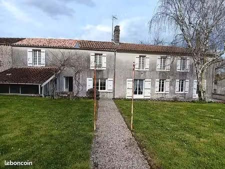 vraie maison charentaise pour amateur de tranquilité